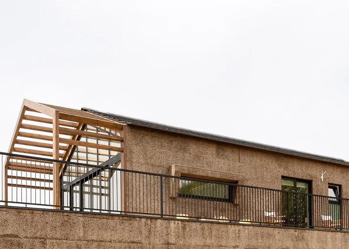 Montesinho Eco-resort Κατάλυμα σε φάρμα Bragança