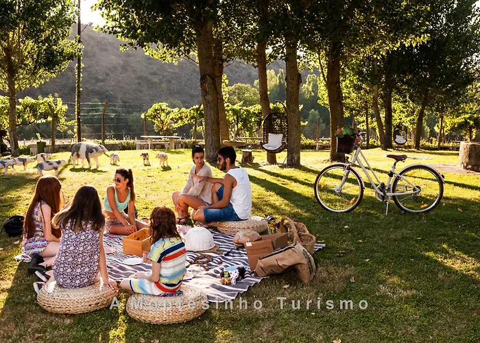 Montesinho Eco-resort Κατάλυμα σε φάρμα